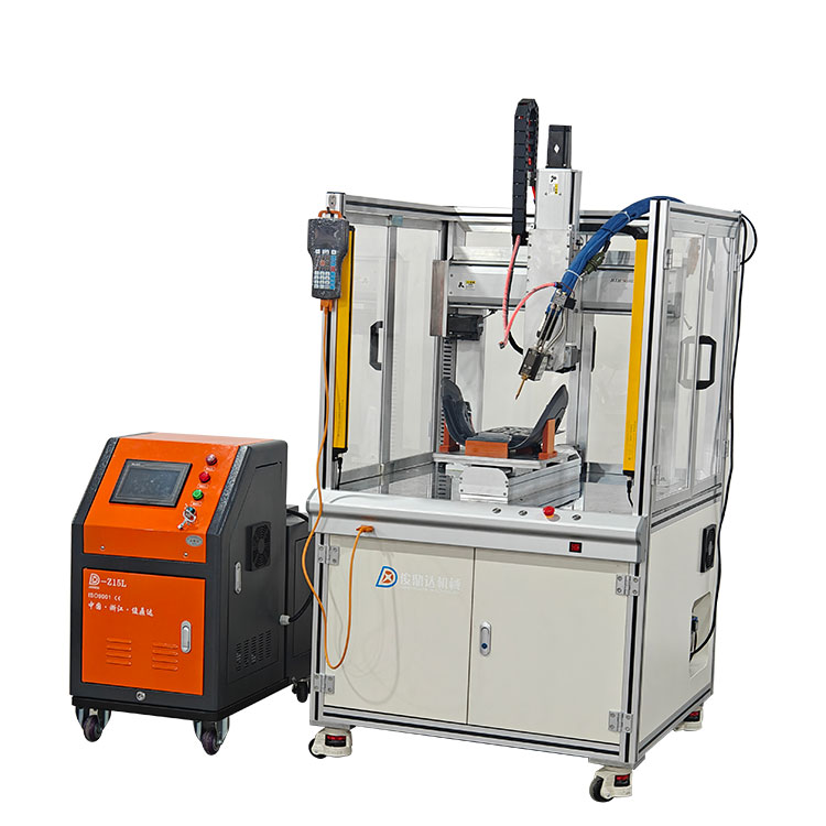 Dört eksenli sıcak eriyik yapıştırıcı makinesi